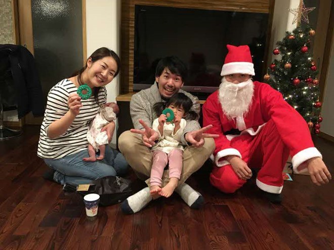 家族でクリスマスを過ごす原田さん