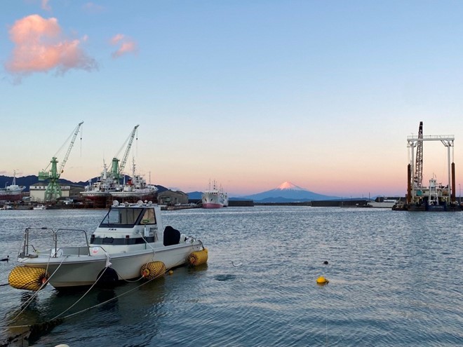 小川港、船、富士山、茜空、太刀魚、全て揃った奇跡絶景